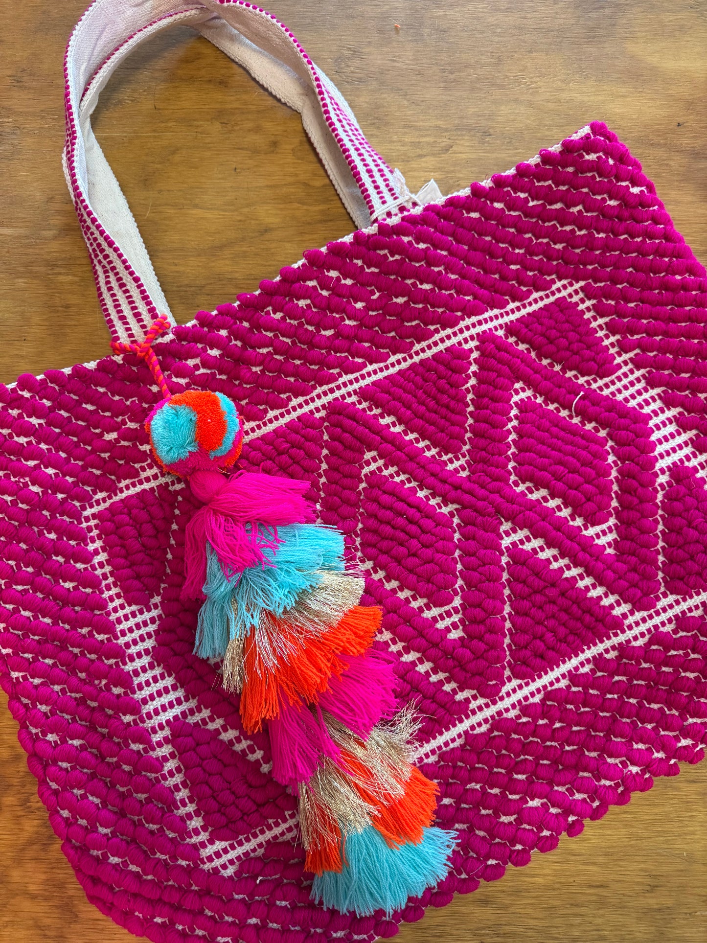 Large LULU Berry Tote